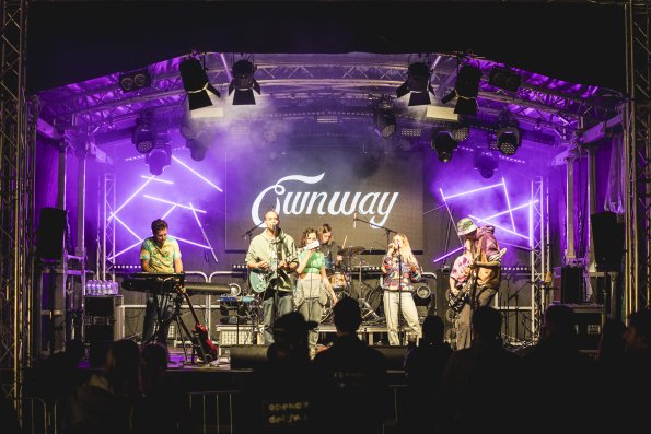 20230805_010600180_iOS