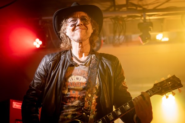 20250802_225907400_iOS